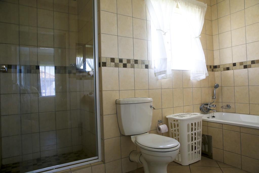 African Eagle Apartments Witfield Dış mekan fotoğraf